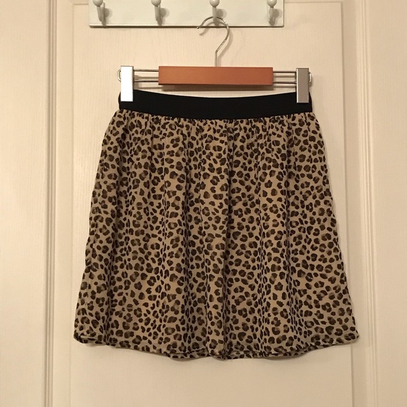 Brand new Abercrombie & Fitch skirt - Picture 1 of 3